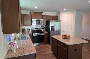 705 John Anderson Dr, Reidville, SC 29388 - Photo 7