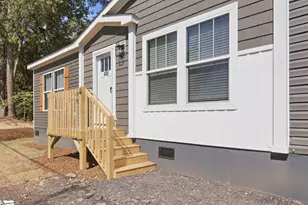 438 Berry Shoals Rd, Duncan, SC 29334 - Photo 5