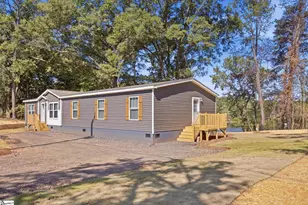 438 Berry Shoals Rd, Duncan, SC 29334 - Photo 1