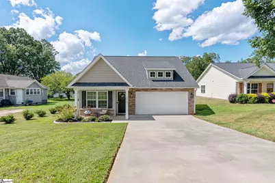 102 N Church Street, Duncan, SC 29334 - Photo 1