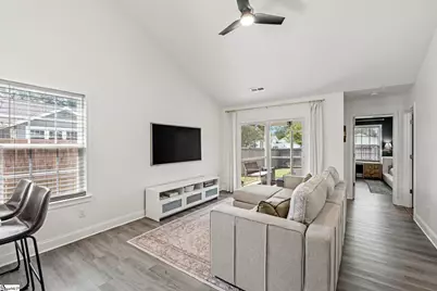 102 N Church Street, Duncan, SC 29334 - Photo 11