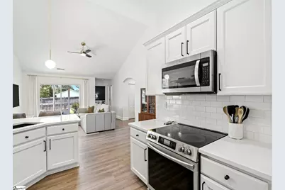 102 N Church Street, Duncan, SC 29334 - Photo 9
