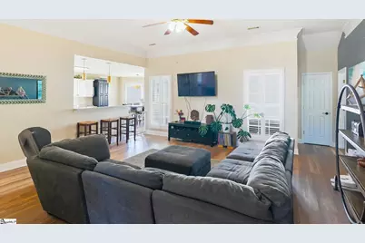 145 Lauren Wood Circle, Taylors, SC 29687 - Photo 5