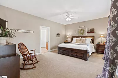 317 Green Oaks Rd, Greenwood, SC 29649 - Photo 9