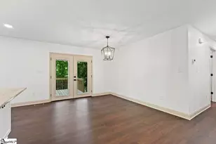 407 Beechwood Cir, Greenwood, SC 29646 - Photo 5