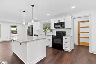 407 Beechwood Cir, Greenwood, SC 29646 - Photo 9