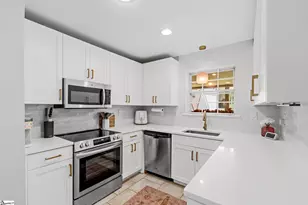 925 Cleveland St, Greenville, SC 29601 - Photo 13