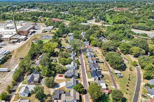 35 Henry St, Greenville, SC 29605 - Photo 39