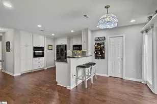 13 Forest Lake Dr, Simpsonville, SC 29681 - Photo 11