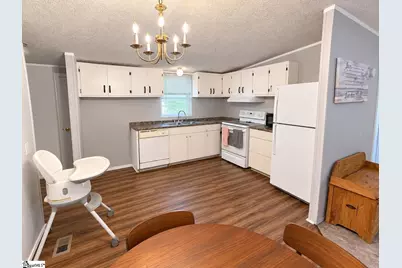 215 W Roosevelt Drive, Anderson, SC 29626 - Photo 15
