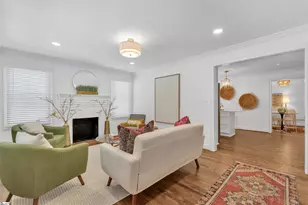13 Pleasant Ridge Ave, Greenville, SC 29605 - Photo 9