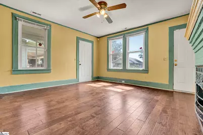 526 Perry Avenue, Greenville, SC 29611 - Photo 11