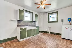 526 Perry Ave, Greenville, SC 29611 - Photo 33