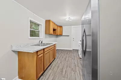 204 Hunters Court, Laurens, SC 29360 - Photo 7