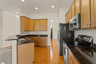 567 Shoreline Blvd, Boiling Springs, SC 29316 - Photo 11
