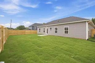 102 9th St, Greenville, SC 29611 - Photo 9