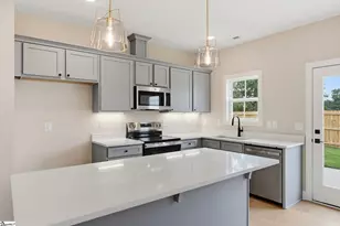 102 9th St, Greenville, SC 29611 - Photo 19