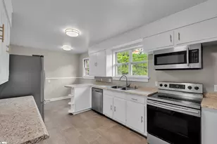 126 Holly Dr, Spartanburg, SC 29301 - Photo 5