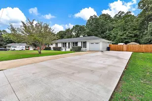 604 Sherry Dr, Anderson, SC 29621 - Photo 3