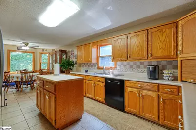 366 Shallowford Drive, Boiling Springs, SC 29316 - Photo 7
