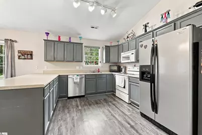270 Chateau Street, Boiling Springs, SC 29316 - Photo 5