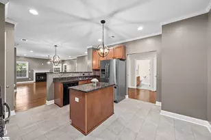 207 Louisville Dr, Greenville, SC 29607 - Photo 7