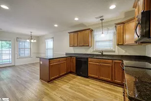560 Semillon Ln, Moore, SC 29369 - Photo 9