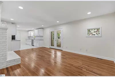 206 Lions Club Road, Greenville, SC 29617 - Photo 17