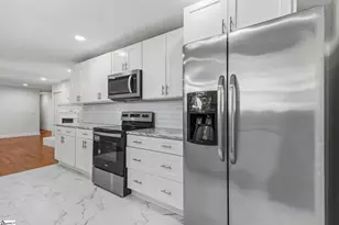 206 Lions Club Rd, Greenville, SC 29617 - Photo 11