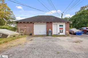 1011 W Poinsett St, Greer, SC 29650 - Photo 35