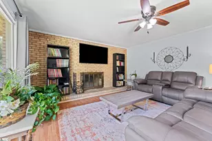 201 Eastview Dr, Simpsonville, SC 29681 - Photo 5