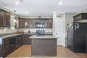 146 Gibbs Rd, Wellford, SC 29385 - Photo 13