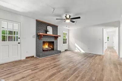 105 Vicksburg Court, Simpsonville, SC 29681 - Photo 3