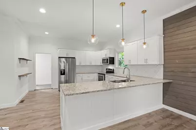 44 4th Avenue, Greenville, SC 29611 - Photo 17