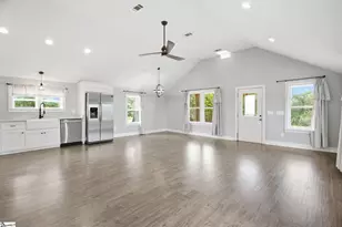 125 Parker Slatton Rd, Simpsonville, SC 29681 - Photo 9
