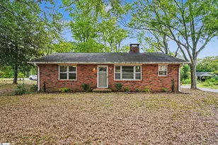 2 Ayersdale Dr, Taylors, SC 29687 - Photo 1
