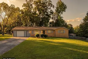116 E Hill Dr, Easley, SC 29642 - Photo 3