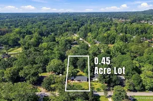 218 Elaine Ave, Taylors, SC 29687 - Photo 3