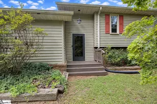 1206 Lakeview Dr, Greenville, SC 29611 - Photo 3