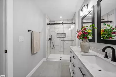 22 Gurley Avenue, Greenville, SC 29605 - Photo 5