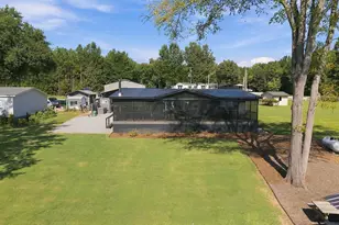 1820 Scurry Island Dr, Chappells, SC 29037 - Photo 3