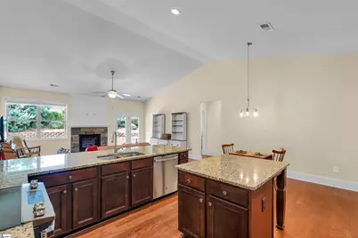 63 Scotts Bluff Drive, Simpsonville, SC 29681 - Photo 9
