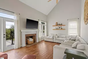 110 E Hypericum Ln, Greenville, SC 29615 - Photo 17