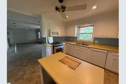 307 Spruce Street, Clinton, SC 29325 - Photo 9