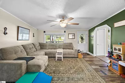 107 Fielding Lane, Fountain Inn, SC 29644 - Photo 5