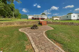 729 Point Lookout Rd, Cross Hill, SC 29332 - Photo 9