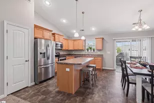 430 Peaksview Dr, Simpsonville, SC 29681 - Photo 11
