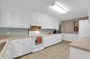 105 Sunset Ct, Easley, SC 29642 - Photo 13