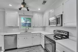 114 Saturn Ln, Greer, SC 29651 - Photo 9