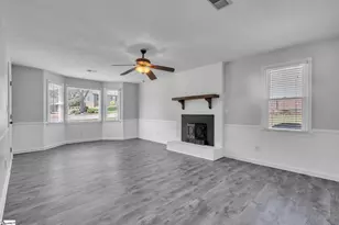 114 Saturn Ln, Greer, SC 29651 - Photo 3